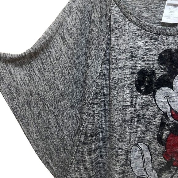 Disney Micky Mouse top batwing graphics gray black red short sleeve 2X - Picture 2 of 7